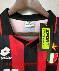 Alternative view of AC Milan Retro Nogometni Dresi Domači 1993/94