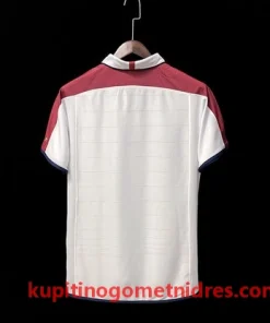 Alternative view of Anglija Retro Nogometni Dresi Domači 2004