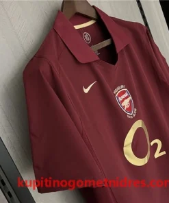 Alternative view of Arsenal Retro Nogometni Dresi Domači 2005-06
