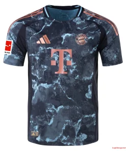 Alternative view of FC Bayern München Harry Kane 9 Nogometni Dresi Gostujoči 2024/25