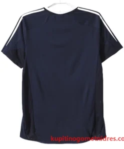 Alternative view of Real Madrid Retro Nogometni Dresi Gostujoči 2004/05