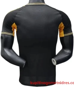 Alternative view of Real Madrid Special Edition Nogometni Dresi Gostujoči 2025/26